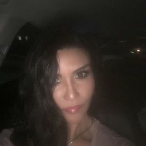 Meet your Posher, Ana